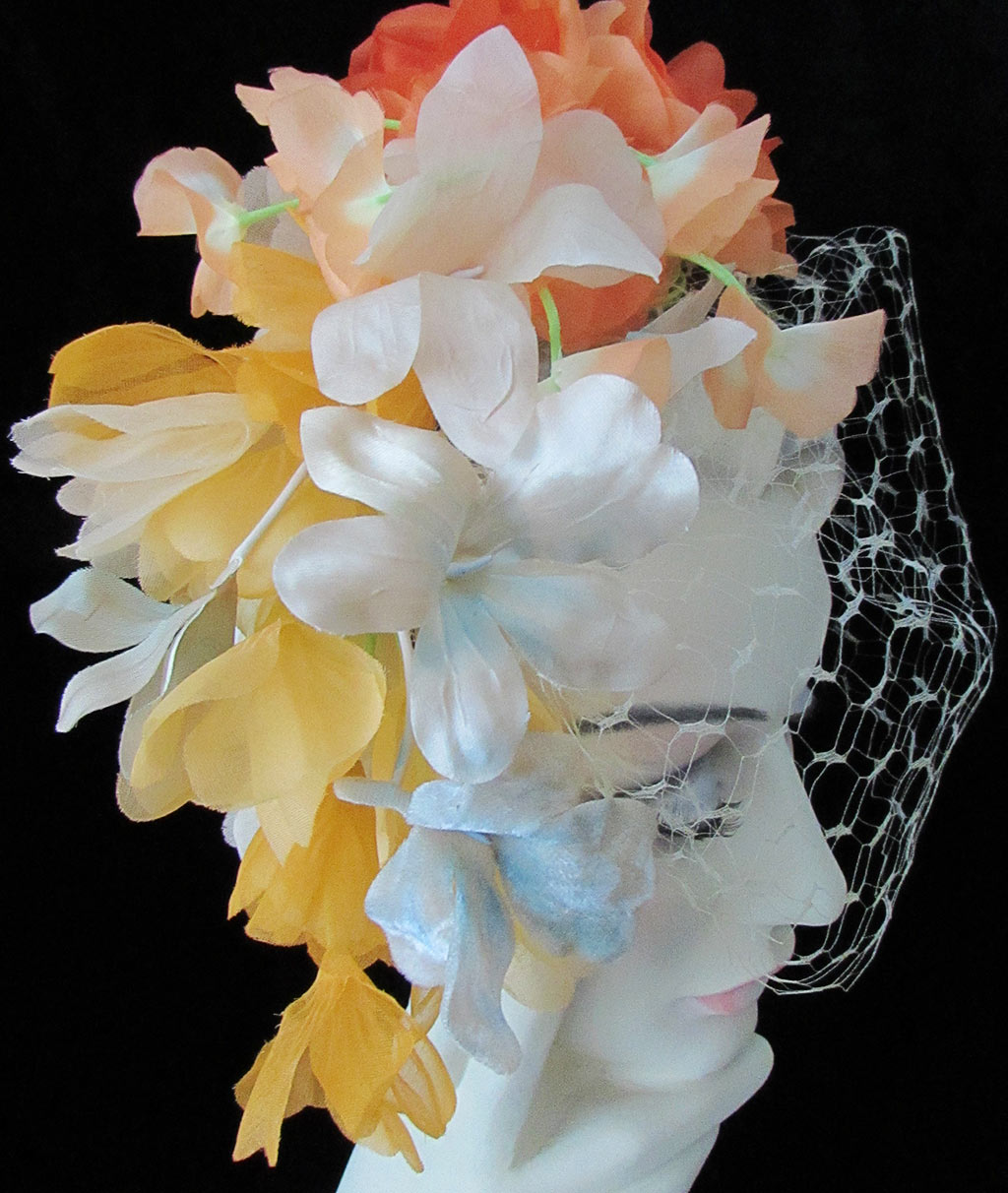 bandeau-met-bloemen-en-voilette